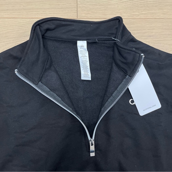 ALO Yoga Unisex Black Quarter-Zip Hoodie and Jogger Set - Picture 7 of 14